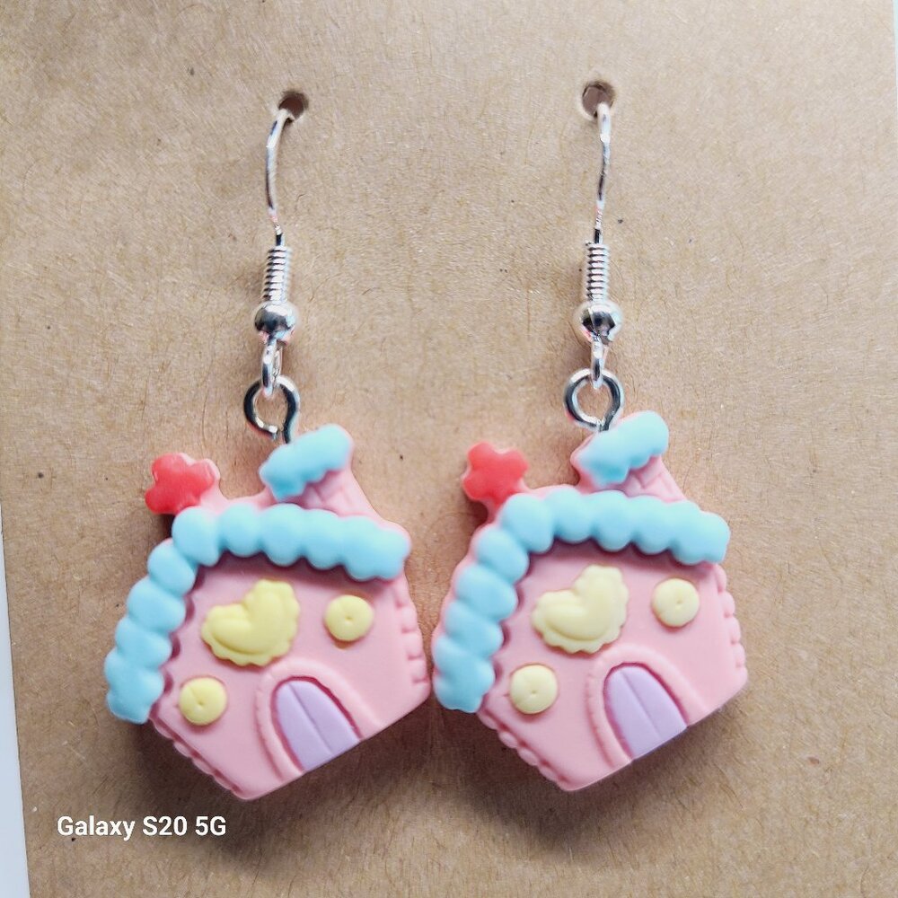 Gingerbread House Dangle Drop Earrings NEW Women's Christmas Holiday Festive Fun